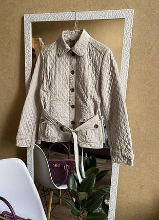 Стеганная куртка max mara weekend молочного, бежевого цвета c m