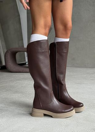 Шоколадні чоботи зима