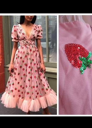 Розовое зефирное платье клубника, с фатином, паэтками, завязками