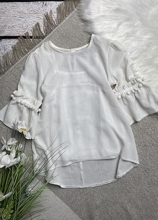 Білосніжна блуза