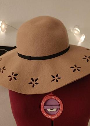Шляпа фетрова