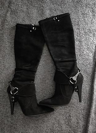 Замшевые натуральные демисезонные сапоги minardi