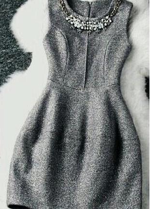 Нарядное женское платье.размер м.