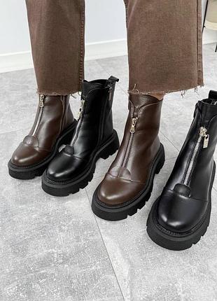Женские кожаные ботинки