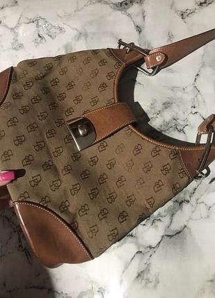 Сумка вінтажна шкіра + тканина, якісна шкіра щільна, потребує чистки тканина.