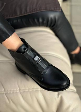 Натуральные кожаные зимние черные ботинки