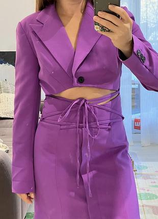 Сукня блейзер з вирізом на животі