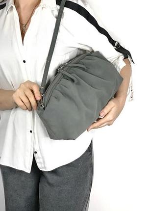 Сумка-пельмень женская натуральная замша, серая 340