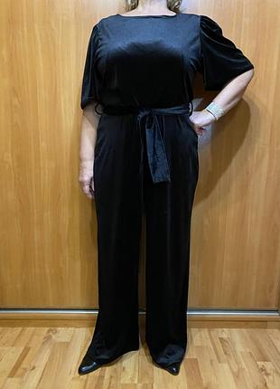 Оксамитовий комбінезон чорного кольору на великий розмір