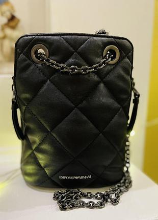 Эта сумочка — как маленькое чёрное платье среди аксессуаров: всегда уместна, всегда стильна