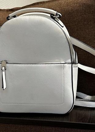 Рюкзак жіночий stradivarius (білий)