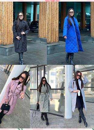 Женское стеганое пальто на запах