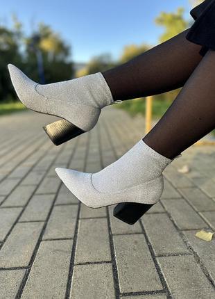 Оригінальні ботильйони steve madden