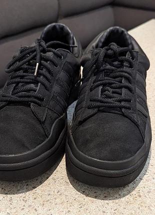 Кросівки чоловічі адідас - кампус 44р