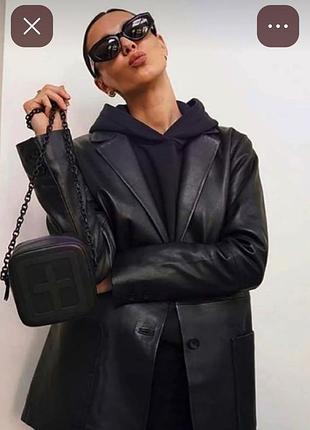 Шкіряний тренч