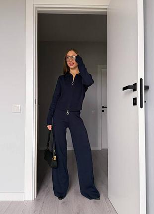 Стильний гарний костюм на кожен день на всі випадки життя