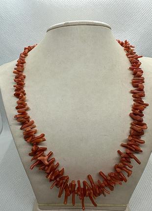 Бусы коралл