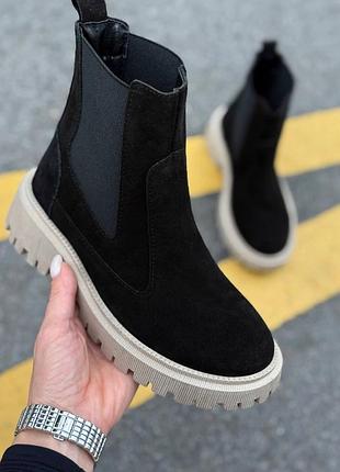 Черевики жіночі