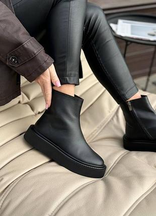 Жіночі шкіряні зимові черевики