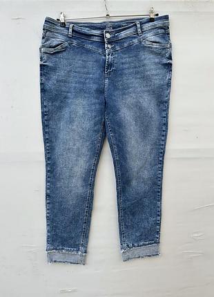 Джинси жіночі