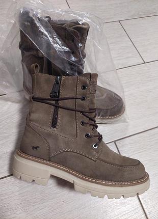 Сапоги новые "mустанг" 37 размер