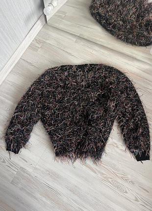 Свитер пушистый