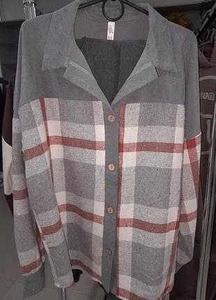 Костюм жіночий