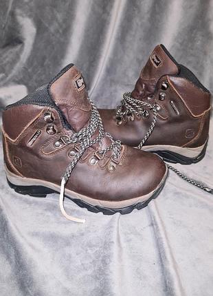 Дитячі шкіряні черевики hi gear в чудовому стані 34 розмір