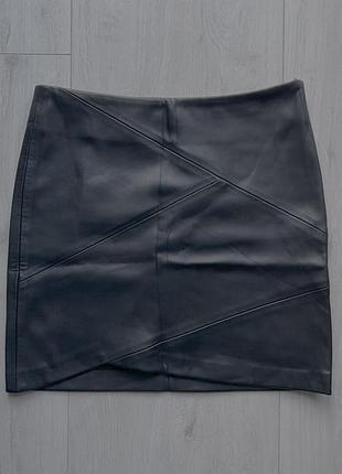 Шкіряна спідниця zara, розмір xs. made in cambodia