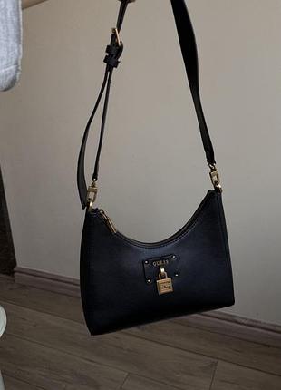 Сумочка guess
