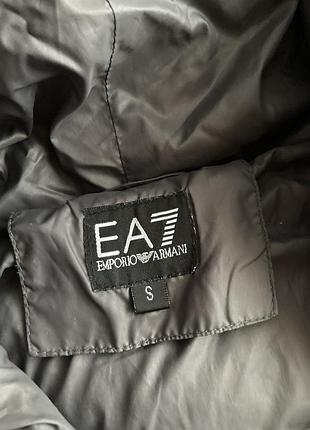 Зимовий плащ armani