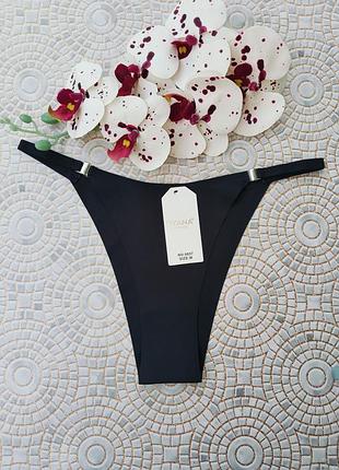 Женские трусики бразилианы. бесшовные из переда с застежкой.