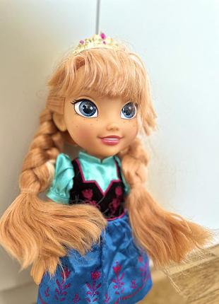 Колекційна лялька анна з мультфільму «крижане серце» (frozen) — справжній витвір мистецтва від disney.