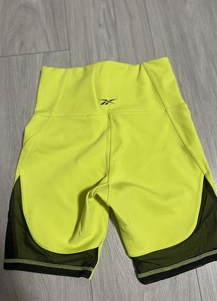 Шорти для тренувань reebok