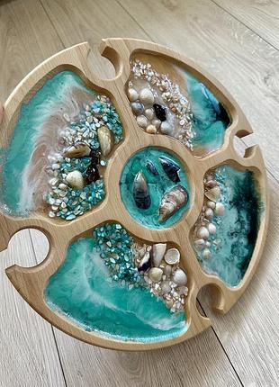 Столик для вина на ножках деревянный море ракушки с эпоксидной смолой ручная работа