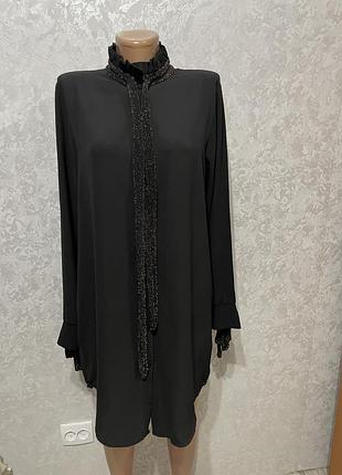 Чорна сукня туніка