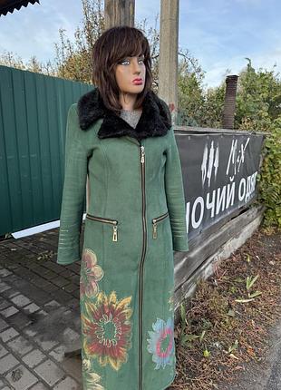 Жіноча приталена дублянка