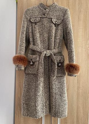 Зимове тепле пальто твідове шерстяне з капішоном поясом