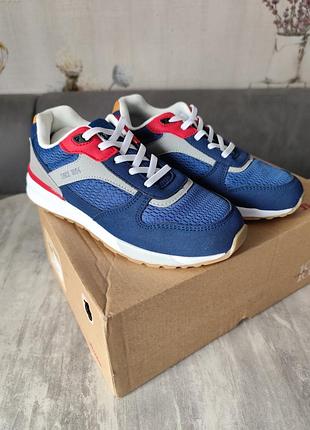 Кроссовки разм. 34