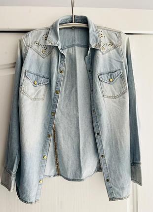 Джинсова сорочка zara голубая рубашка из мягкого джинса s