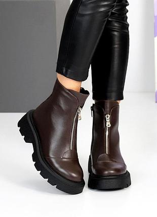 Стильные женские зимние ботинки