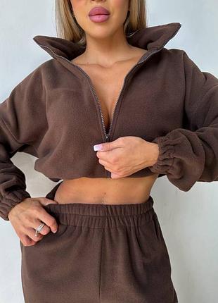 Костюм спортивный