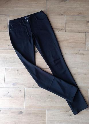 Базові чорні брюки розмір s