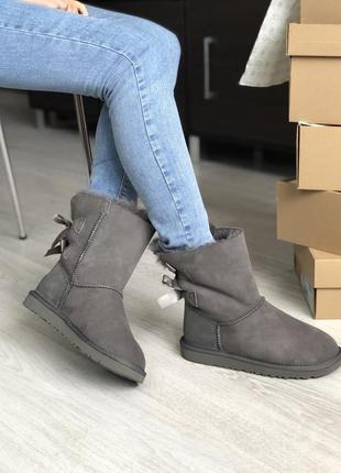 Сапоги ugg bailey bow с бантами в сером цвете