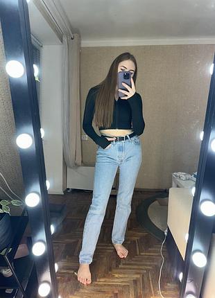 Джинси жіночі моми від levi’s