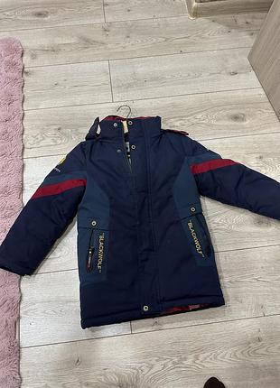 Зимове пальто на хлопчика ( потрібно бігунок поставити)