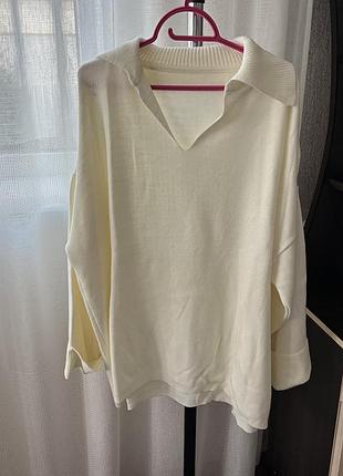 Жіночий светр