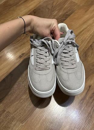 Сірі кеди mtng  на платформі 37 р
