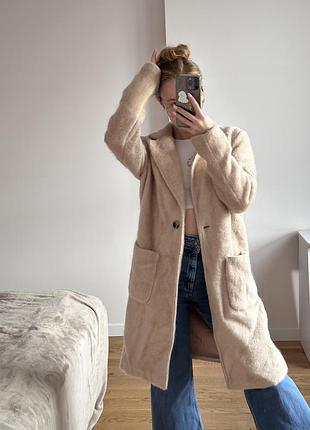 Пальто шубка шуба довга з кишенями світла демісезон осіння