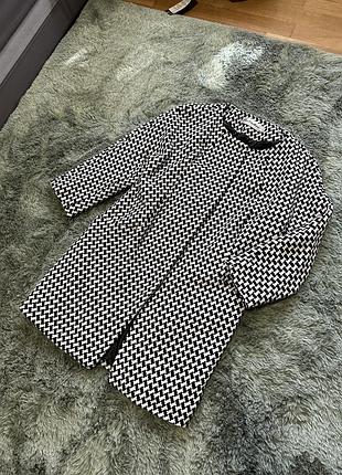 Пальто жіноче